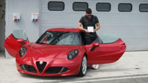 Adrenalinski doživljaj - Alfa Romeo 4C